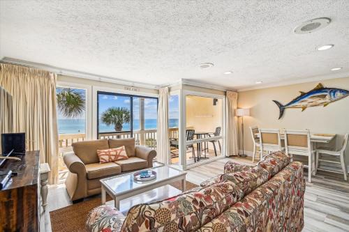 Fort Bay Apartment | #17 Latitude 29