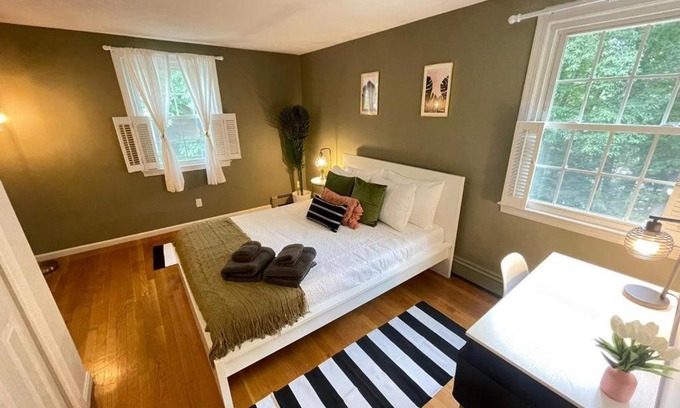 The Lanes House | #17 Peerless Design Room with Private Bathroom!