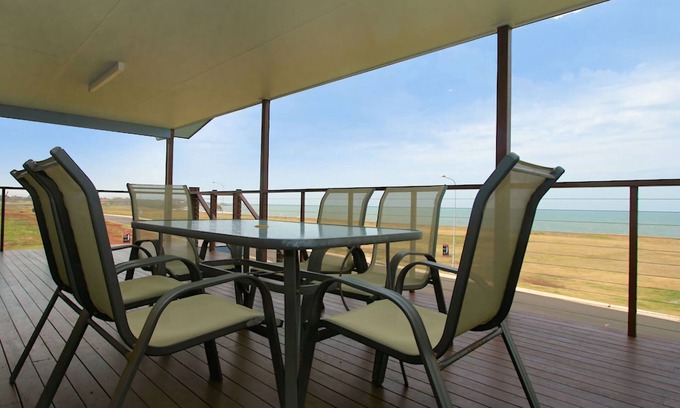Elliott Heads House | 17 Sea Esplanade, Elliott Heads