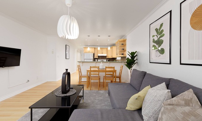 Pemberton Heights Apartment | 1781 Garden Avenue