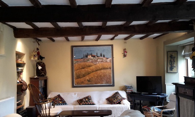 Bonsall Cottage | 17th Century Cottage in a scenic village, Three bedrooms with modern facilities