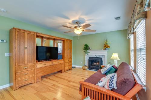 Old Hickory House | 18 Mi to Nashville Home with Patio in Old Hickory