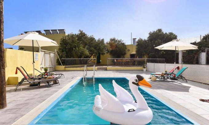 Ingenio House | 180 m² Farmhouse ∙ 4 bedrooms ∙ 8 guests