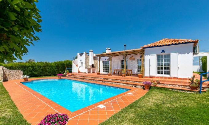 Aljezur Villa | 180 m² Villa ∙ 3 bedrooms ∙ 6 guests