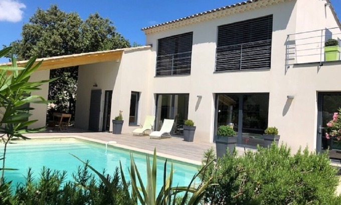Grignan House | 180m2 house with garden and heated swimming pool