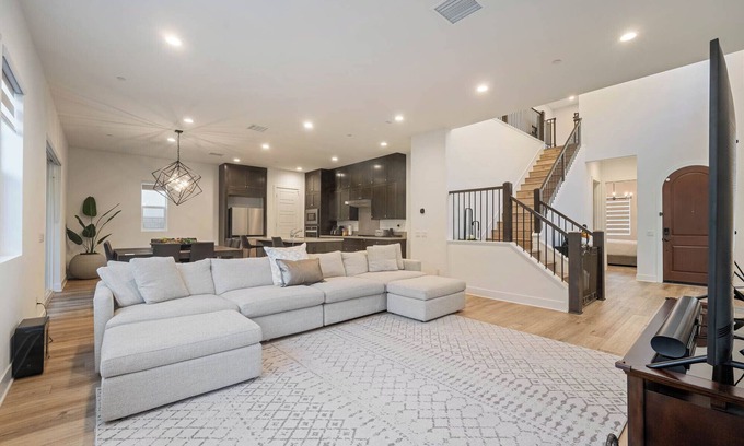Canyon Country House | 185 - Cozy Santa Clarita Getaway