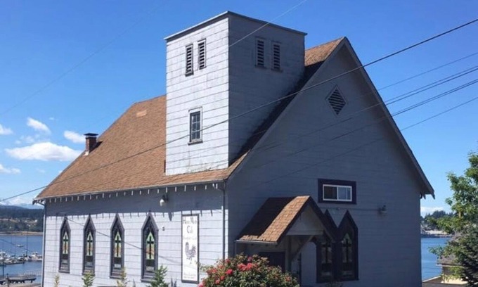 Retsil House | 1895 Chapel in a Vintage Church