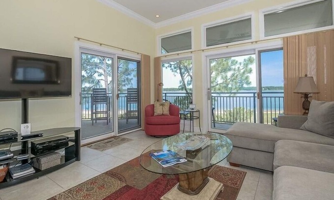 South Beach Villa | 1898 Beachside Tennis ~ 4th Floor Villa with Fantastic Water Views & Free Tennis