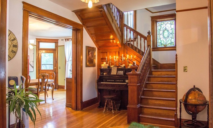 Deadwood Bed & Breakfast | 1899 Inn