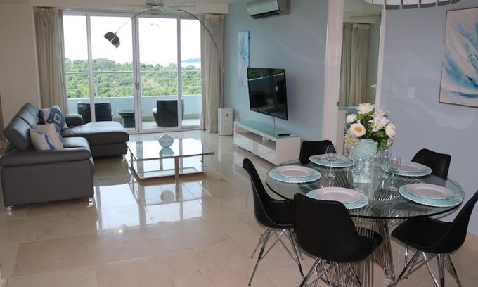 Playa Bonita Village Apartment | 18G Luxury Oceanview with Roof Top Pool