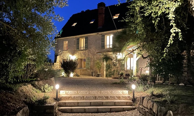 Priez Cottage | 18th Century property 1h from Paris