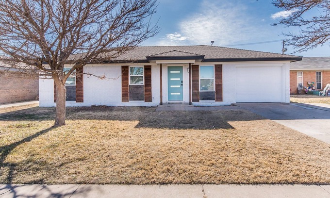 Dumas House | 18th Street Retreat