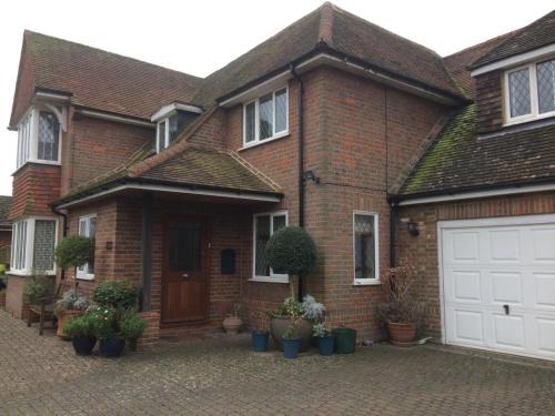 Aylesbury House | 19 Bedrooms Guest Houses In Aylesbury