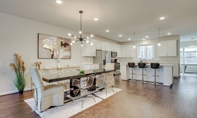 Fort Meade House | 19 Mi to Baltimore: Townhome in Maryland City