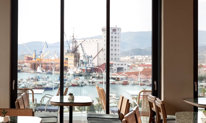 Volos City Centre Hotel | 1910 Lifestyle Hotel
