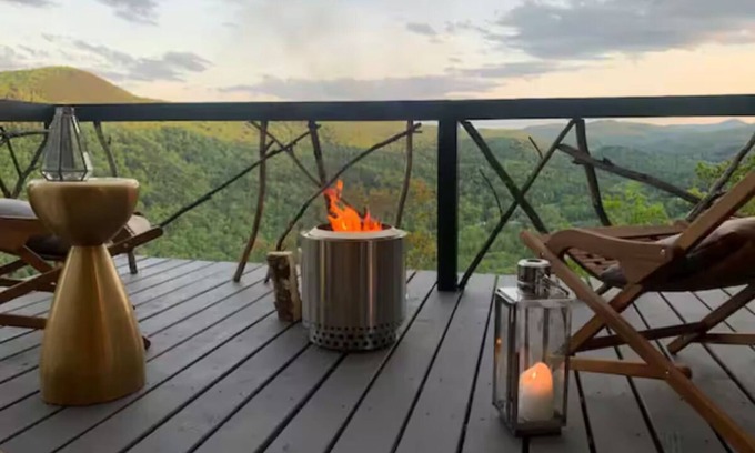 Stockbridge Cabin | 1920s "Golden Age" Cabin w/Breathtaking Views!