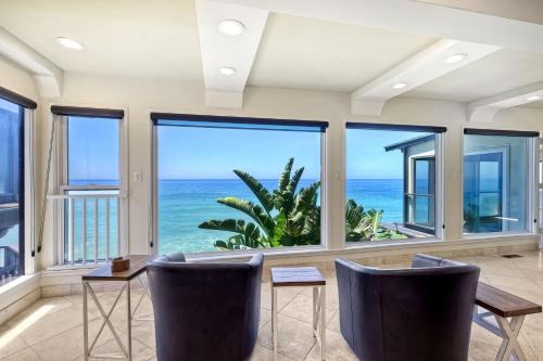 South Oceanside House | 1923 S Pacific