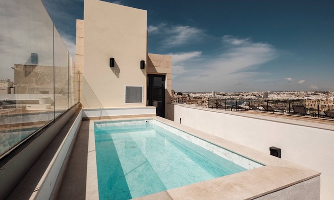 Valletta Hotel | 1926 La Galerie Boutique Art Suites