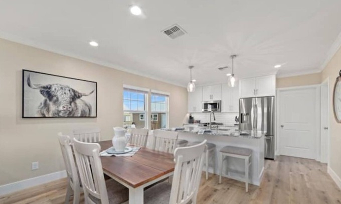 Wilton Other | 1929 Craftsman Farmhouse