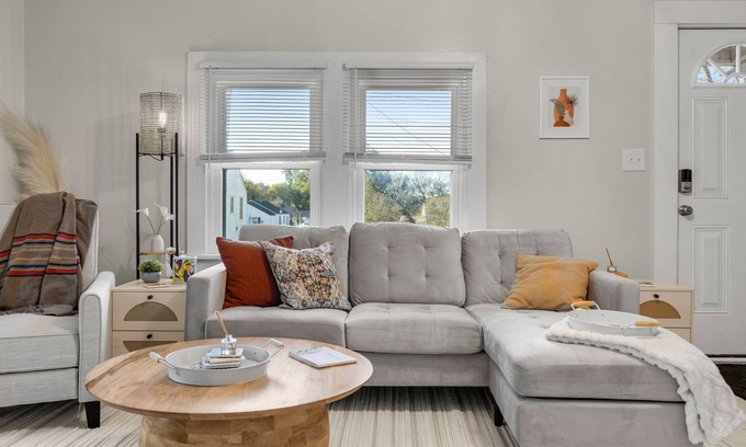 Mount Pleasant House | 1940's charm in downtown Mount Pleasant
