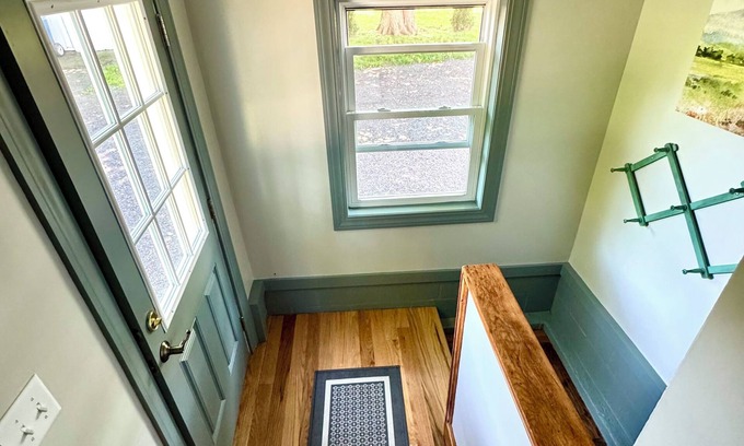 Melville House | 1942 Charmer in Portsmouth, RI