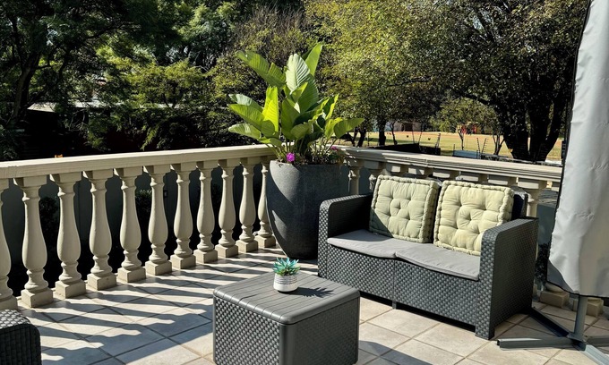 Greater Johannesburg Metropolitan Area House | 1945 On Kloof Guesthouse