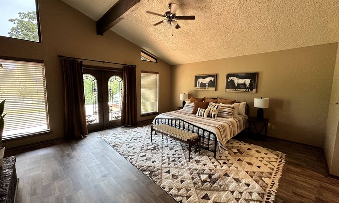 Guthrie House | 1980s Rustic Ranch house is the Perfect Place for events at the Lazy E.