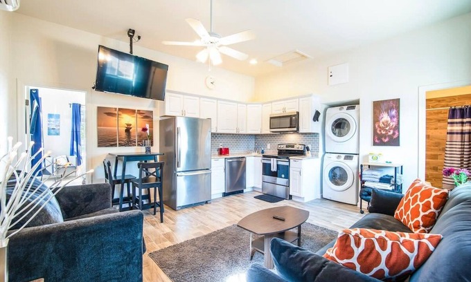 Coolidge Apartment | 1A- Coolidge AZ 1bd fully furnished w amenities 1A heated pool year round