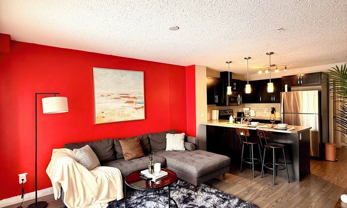 Northeast Edmonton Condo | 1Bed Lush Condo| Clearview recreation center