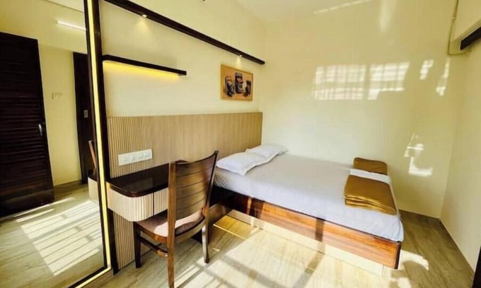 Kandivali East Apartment | 1BHK suite by THE BNB STAY at Malad West