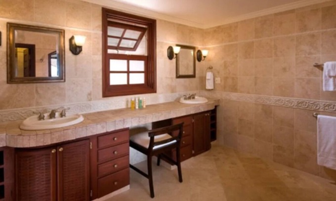 Diamond Valley Resort | 1BR/2BA with Kitchen & Private Roof Top Deck w/Pool