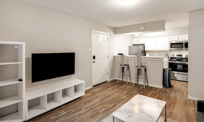 Vickery Meadow Apartment | 1BR Apt Directly Beside Topgolf