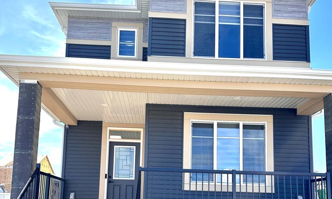 Southwest Calgary House | 1BR Cozy & Peaceful Stay