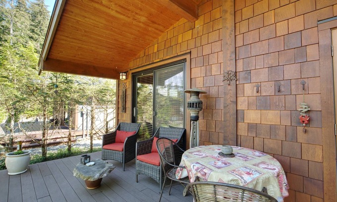 Port Renfrew Cottage | 1BR - Garden View - Non Pet Friendly - Sleeps 2