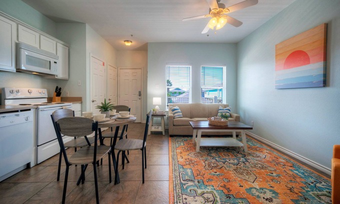 Port Aransas Condo | 1BR King Retreat, Shared Pool & Private Balcony | Pet-Friendly | Costa Bahia 205