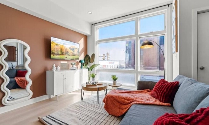 Spring Garden Apartment | 1BR Near Metro - Walk to Met & Food - Free Parking