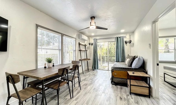 Orlando House | 1BR Orlando Studio Kitchenette + Pets OK