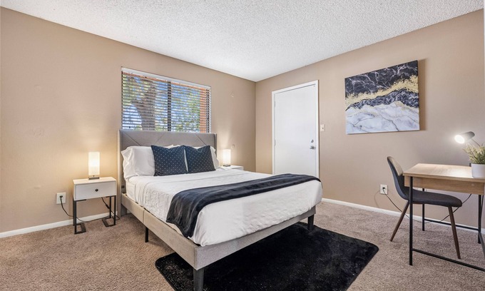 Mesa Apartment | 1BR/Pool/Gym/1 Mi To Banner Hospital