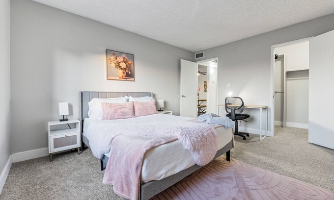 Mesa Apartment | 1BR/Pool/Gym/1 Mi To Banner Hospital