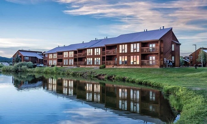 Pagosa Springs Condo | 1br Suite Condo Golf in Pagosa Springs!