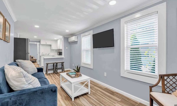 Ocean Grove Apartment | 1BR Victorian Renovated Apt | Near Asbury & Beach