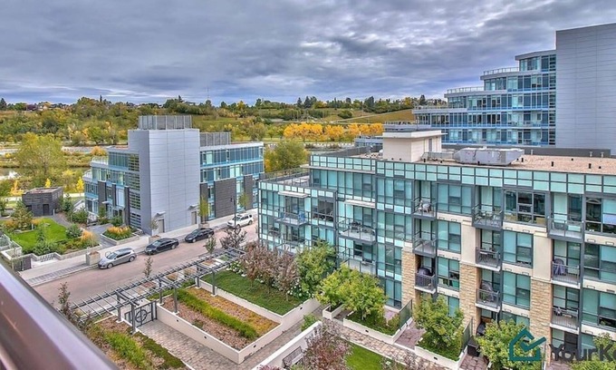 Crescent Heights Condo | 1BR Walkout Condo near Bow River with UG Parking