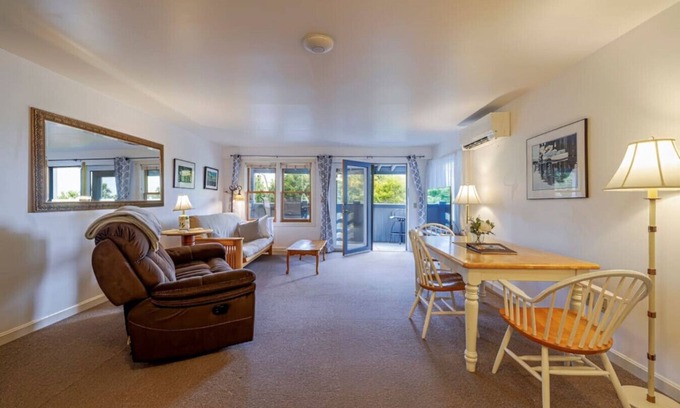 Bar Harbor Apartment | 1BR Waterfront Condo in Downtown BH [Ocean Breeze]