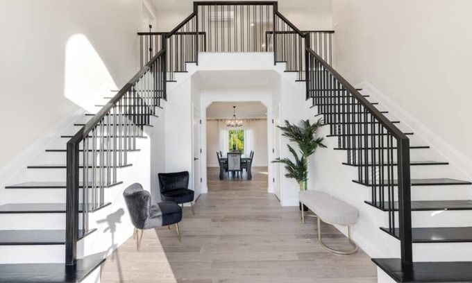 Warwick House | 1HR To NYC LUX Countryside Home 4 Ensuite Bedrooms