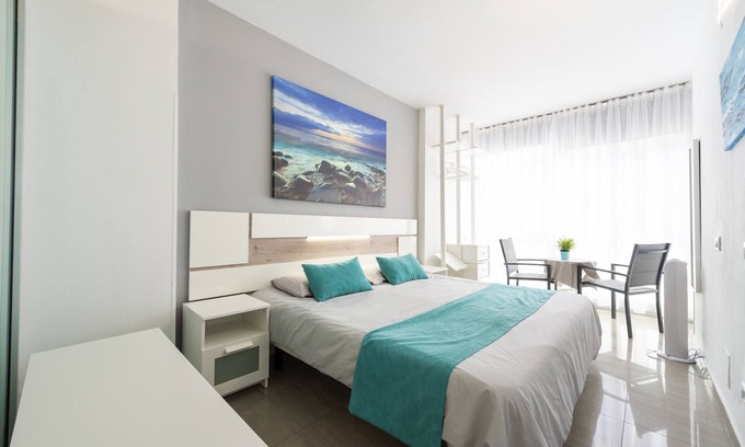 Las Palmas de Gran Canaria Apartment | 1st Line Studio Las Canteras