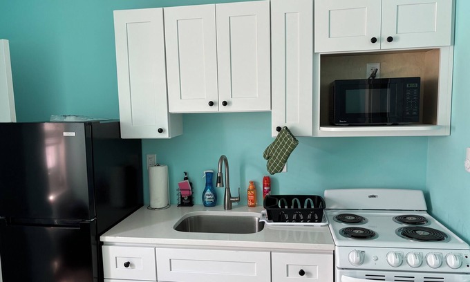 Kensington Apartment | 1st fl2 bedroom near downtown St.Christopher Hosp
