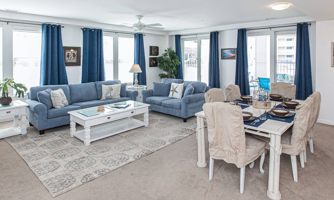 Sandbridge Condo | 1st-floor condo with balcony, W/D, outdoor pool, gym & grills