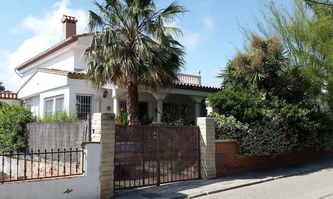 Cambrils Apartment | 1st floor of villa in residential area with large terrace