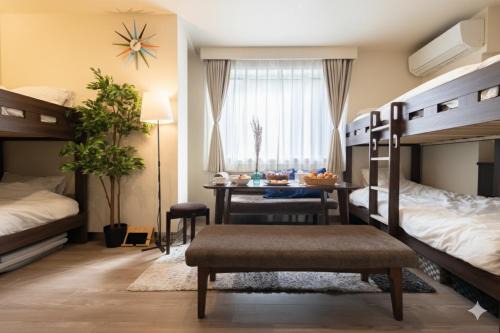 Setagaya Apartment | “1ST ROOM” 内装デザイナー監修!30㎡ 最大6名 経堂駅から徒歩5分 築浅 良質な暮らしを