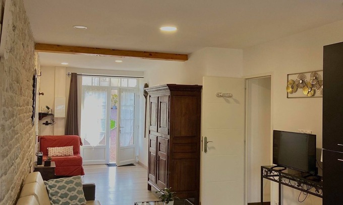 Moulins en Bessin House | 2/4 person gite near the landing beaches